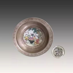 玉貔貅、五彩仕女圖與虹膜科技 傳統收藏與數字守護的交融