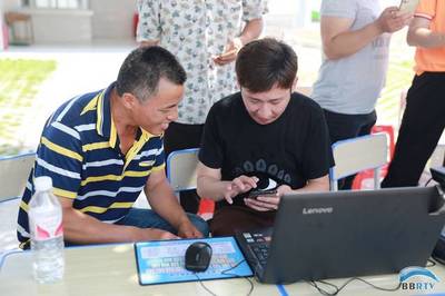 小螺號“平安進校園”公益行溫暖賓陽，虹膜技術為貧困學子筑起“隱形”安全網